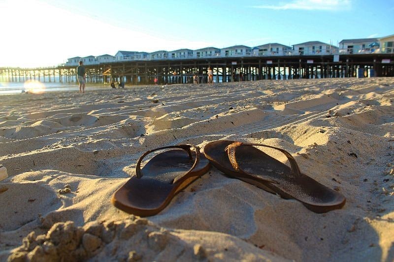 Are these your flip flops on the beach?