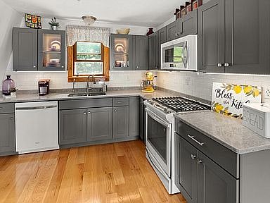 Furnished Finder property 330429_1 photo 10