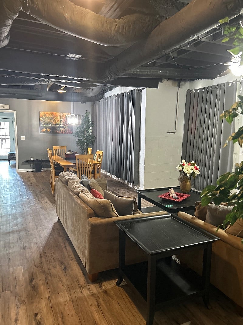 Furnished Finder property 330473_1 photo 3