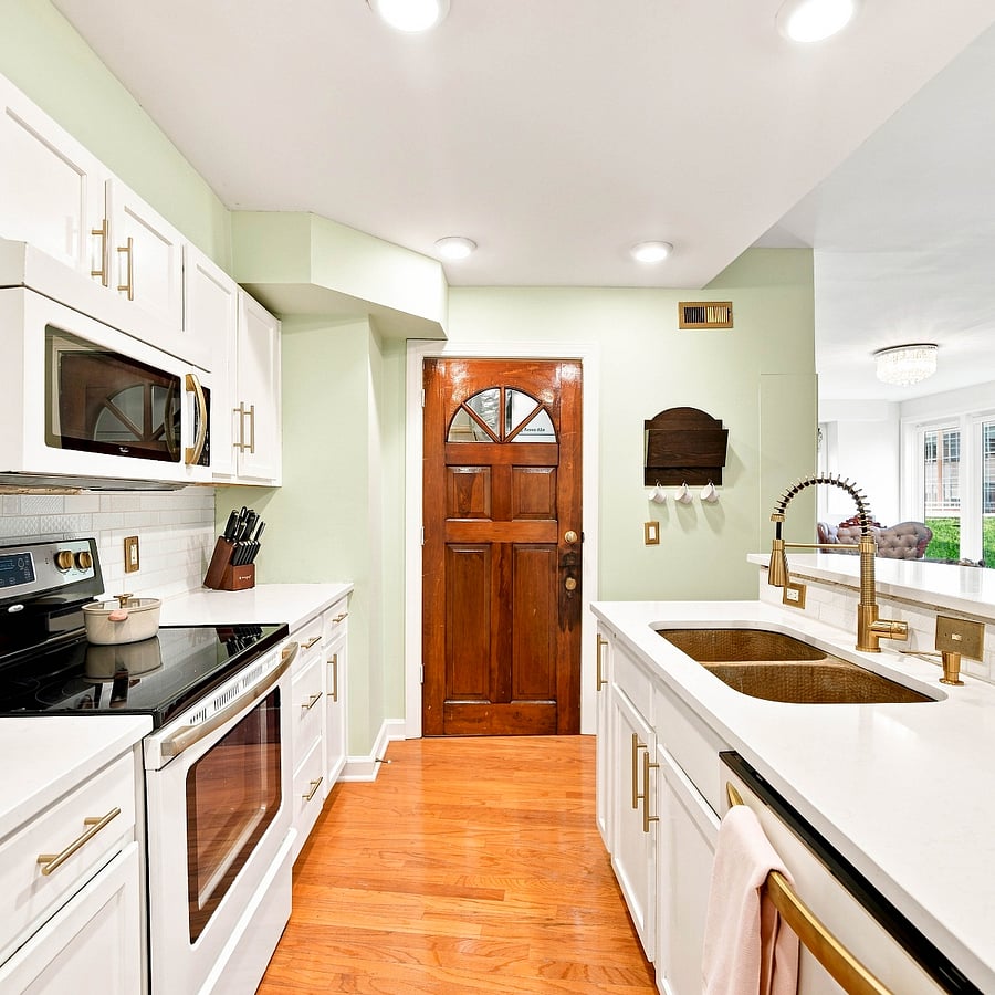 Furnished Finder property 330546_1 photo 17
