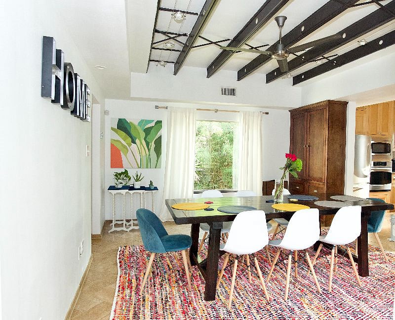 Dining room w/large table to fit 8 people comfortably.