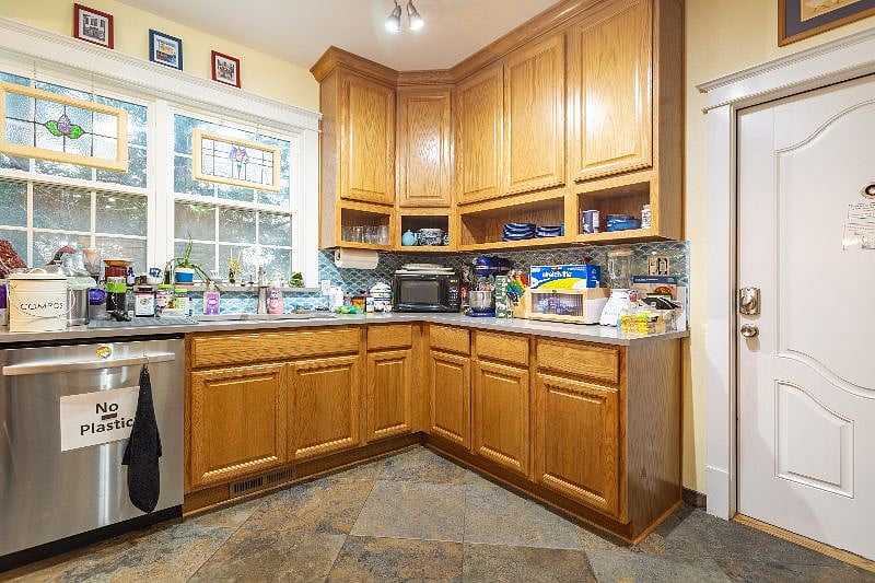 Furnished Finder property 330637_1 photo 9