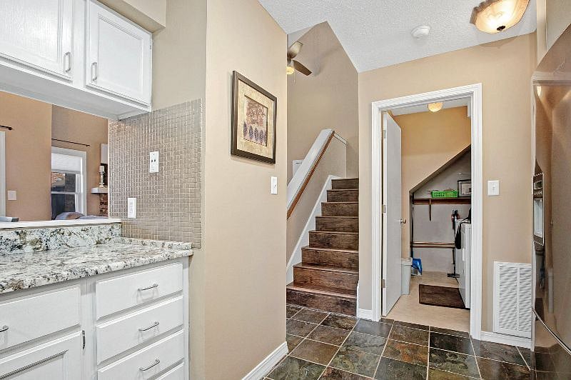 Furnished Finder property 330702_1 photo 6