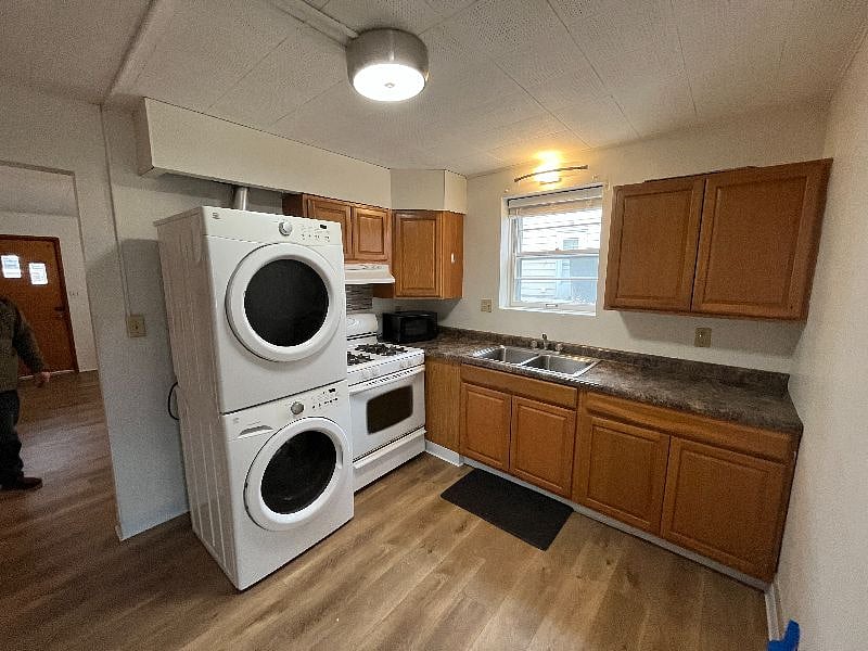 Furnished Finder property 330777_1 photo 11