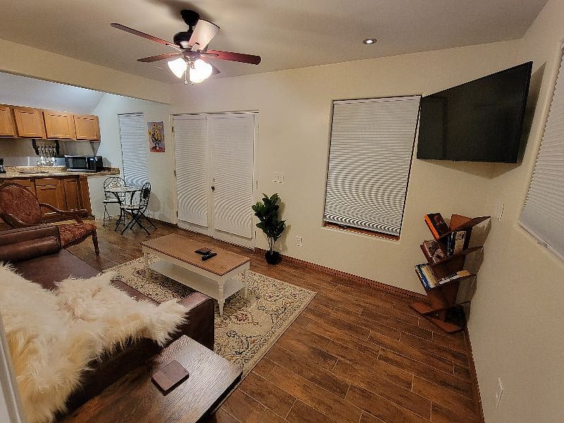 Furnished Finder property 330825_1 photo 5