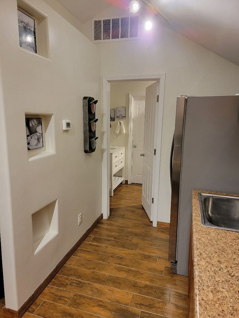Furnished Finder property 330825_1 photo 13