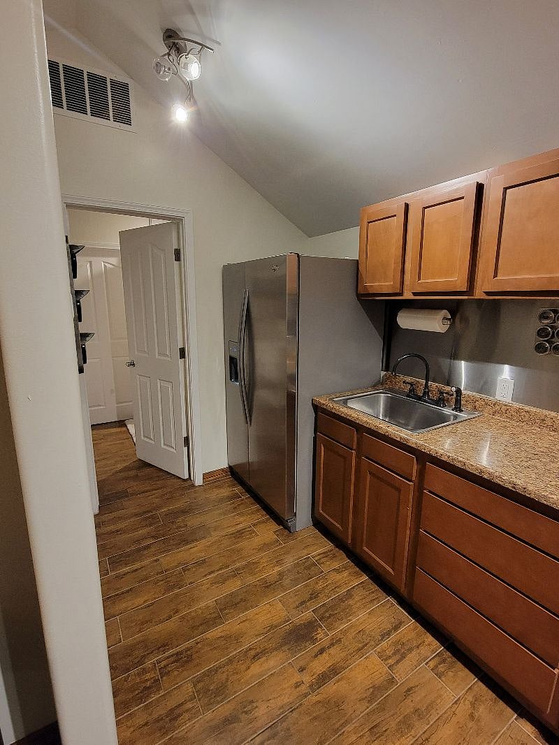Furnished Finder property 330825_1 photo 11
