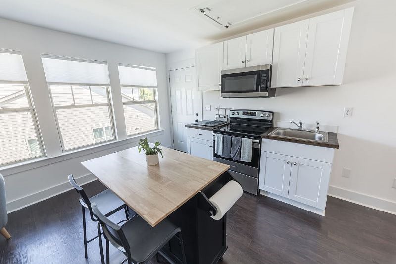 Furnished Finder property 330866_1 photo 4