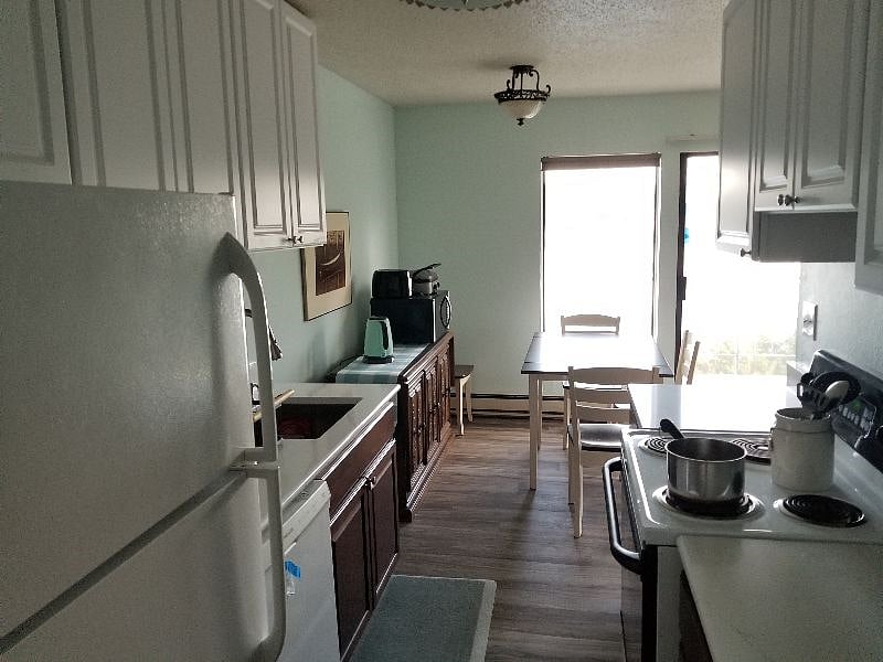 Furnished Finder property 330901_1 photo 4