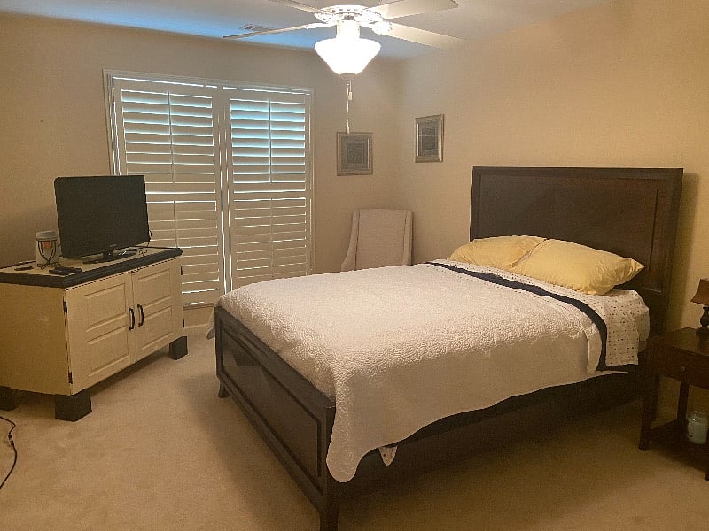 Upstairs unit (bedroom 2)