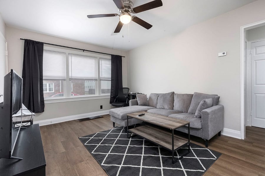 Furnished Finder property 330968_2 photo 3