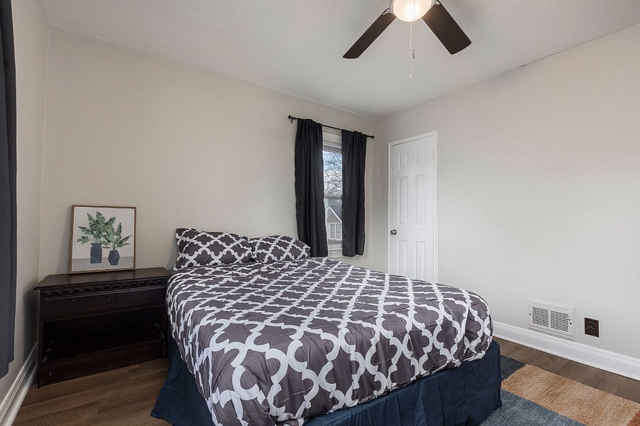 Furnished Finder property 330968_2 photo 9