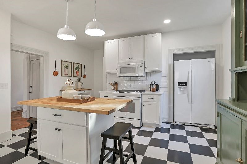 Furnished Finder property 335114_1 photo 20