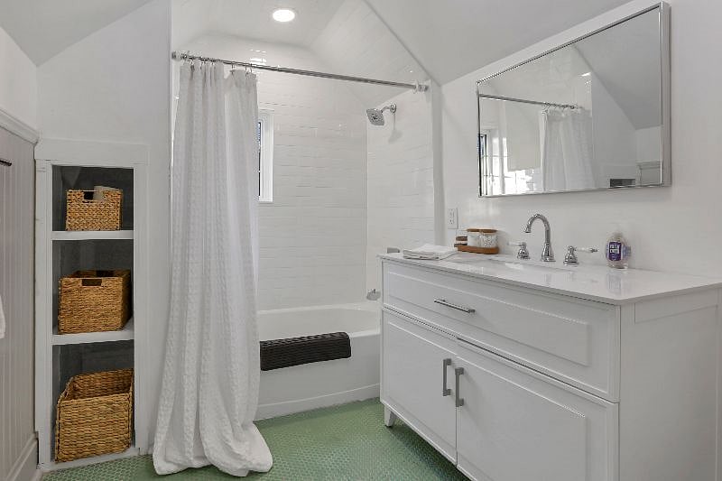 Furnished Finder property 335114_1 photo 37