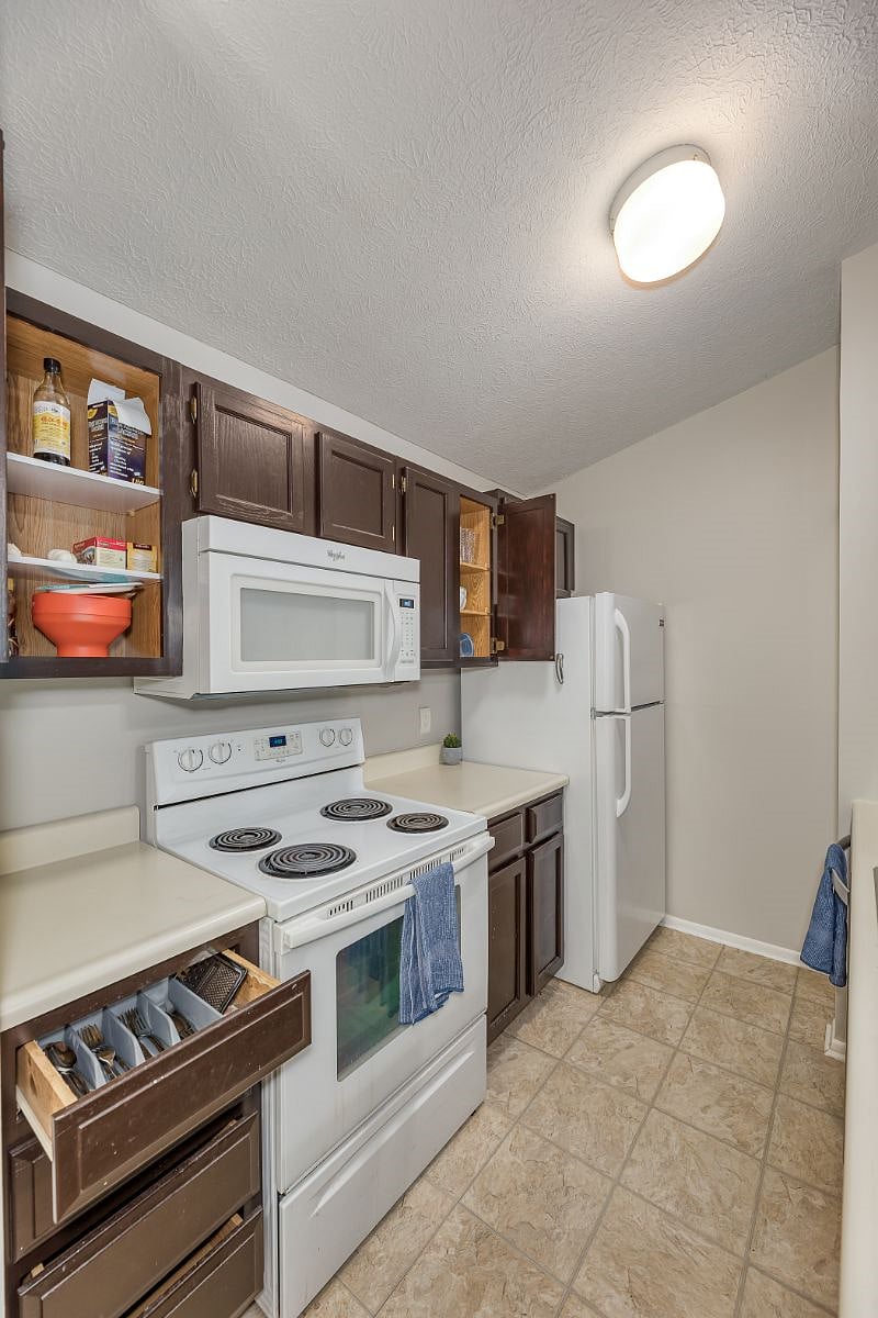Furnished Finder property 335131_1 photo 5