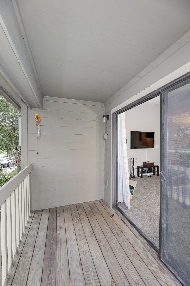 Furnished Finder property 335131_1 photo 13