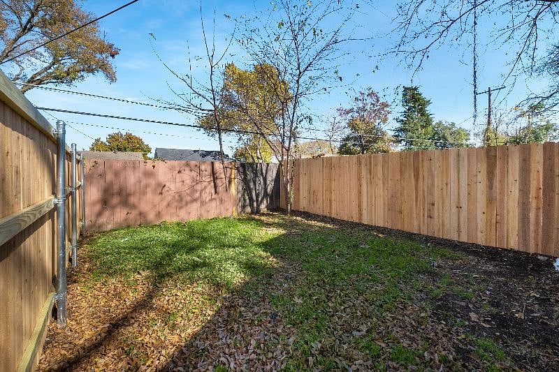 Furnished Finder property 335224_1 photo 18