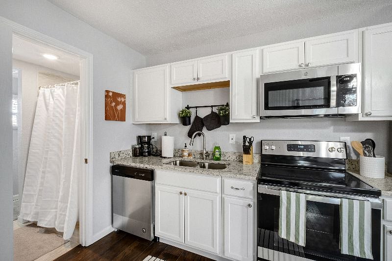 Furnished Finder property 335224_1 photo 6