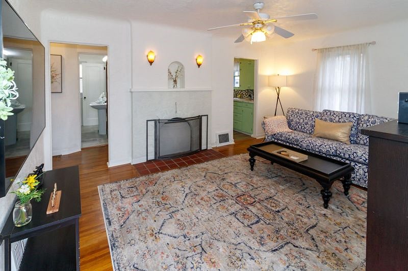 Furnished Finder property 335261_1 photo 3