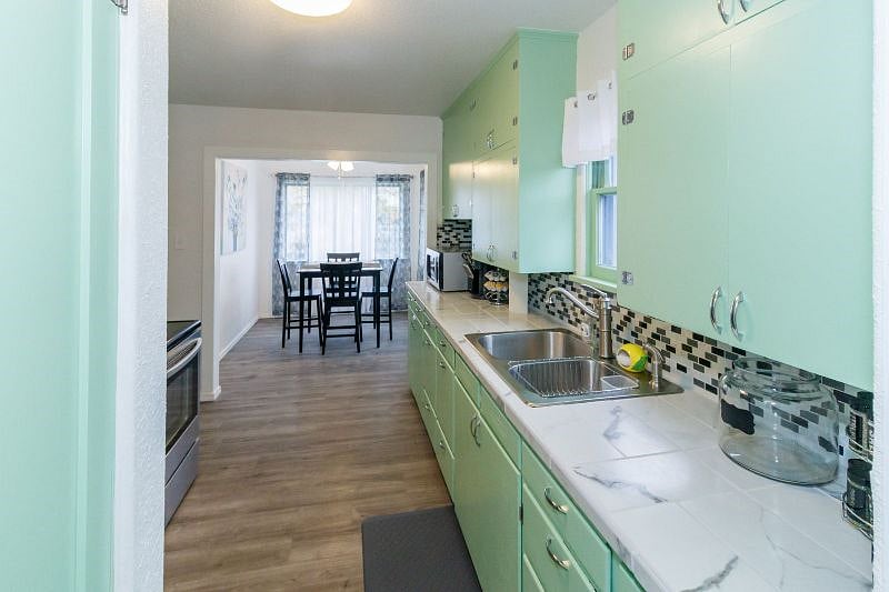 Furnished Finder property 335261_1 photo 5