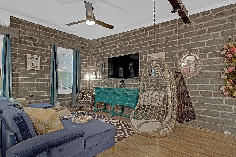 Hanging Chairs