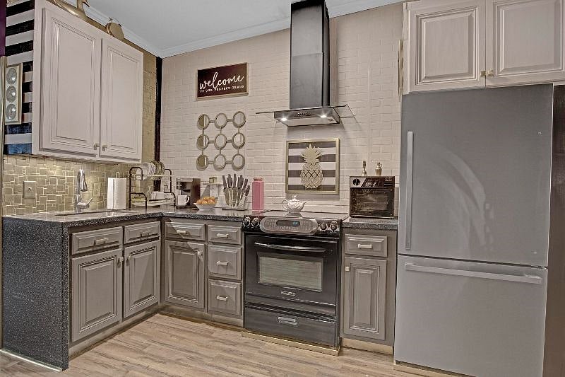 Full Size Stove and Fridge