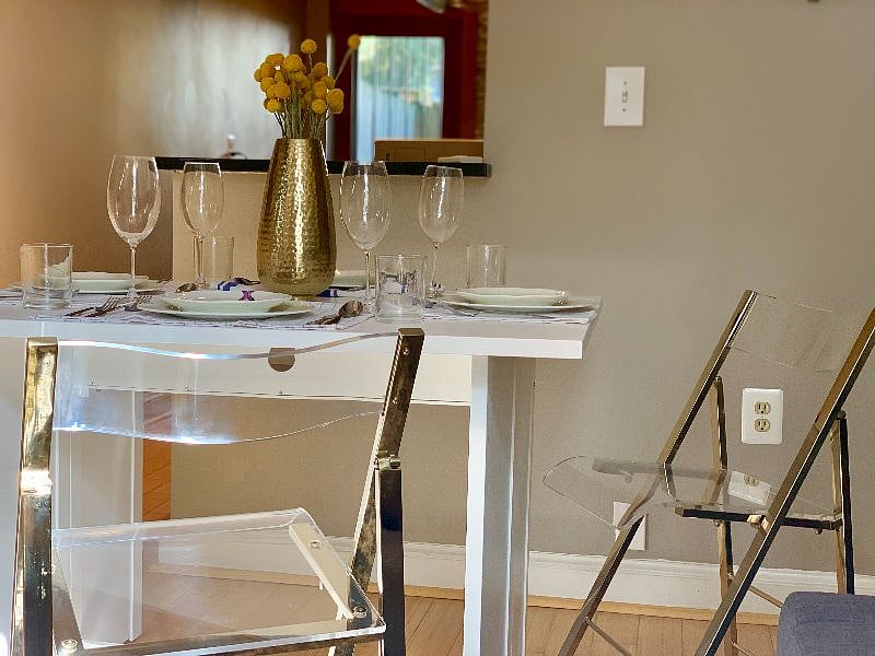 Additional optional dining area