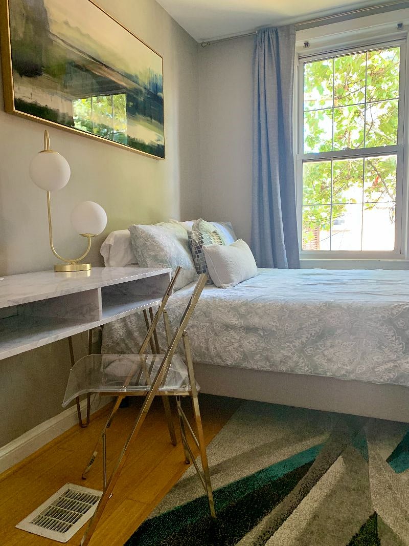 Office/small bedroom with double bed