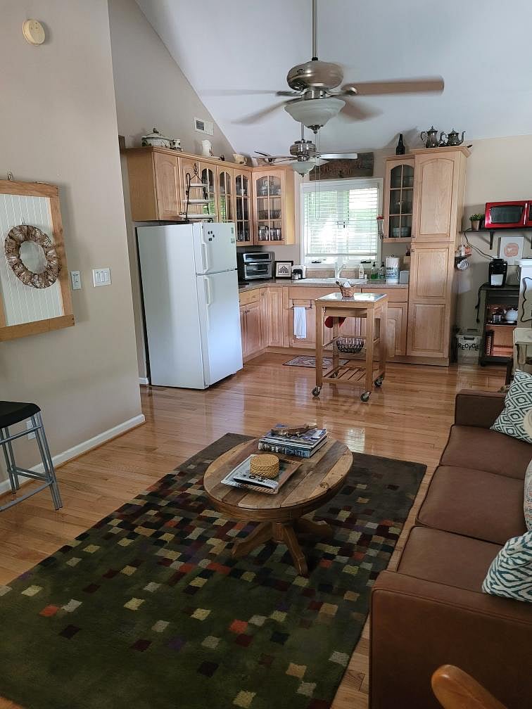 Furnished Finder property 335332_1 photo 17