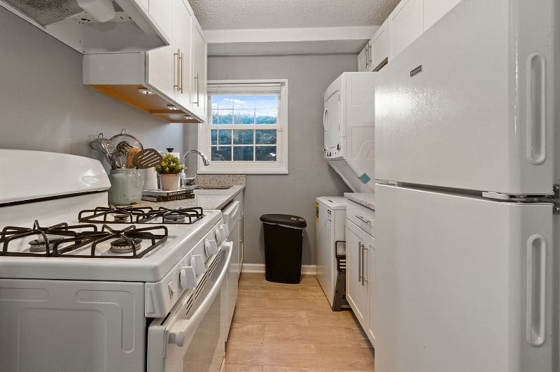 Furnished Finder property 335423_1 photo 6