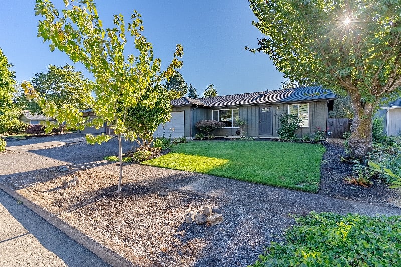 Furnished Finder property 335446_1 photo 16