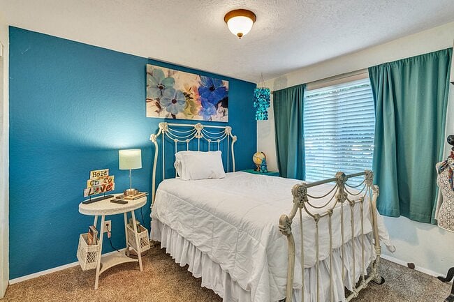 Furnished Finder property 335446_1 photo 4