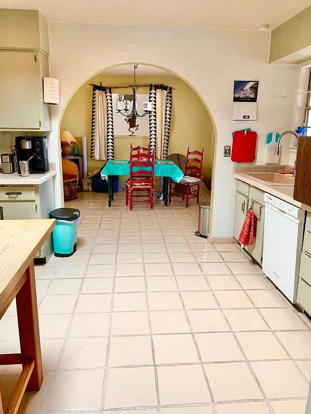 Furnished Finder property 335479_1 photo 7