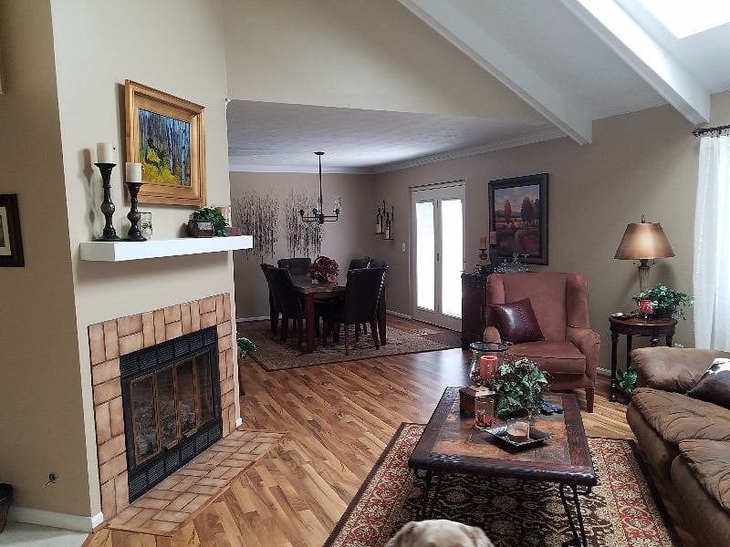 Furnished Finder property 335539_1 photo 3