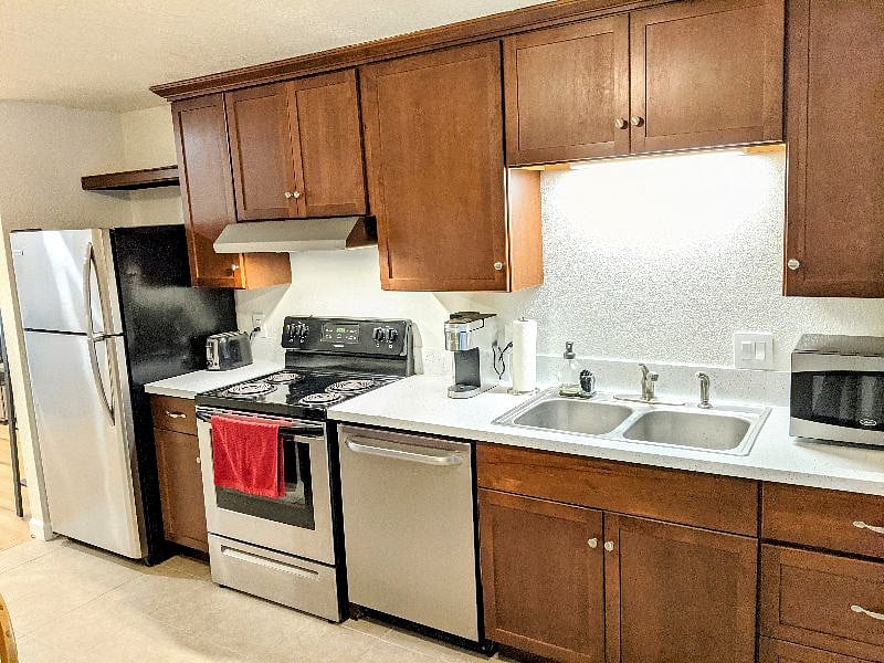 Furnished Finder property 335576_1 photo 10