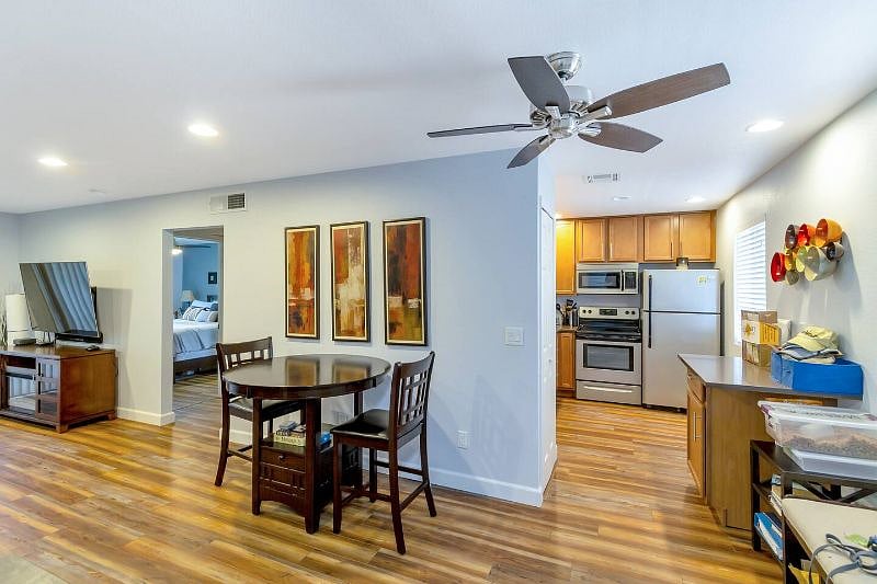 Furnished Finder property 335592_1 photo 3