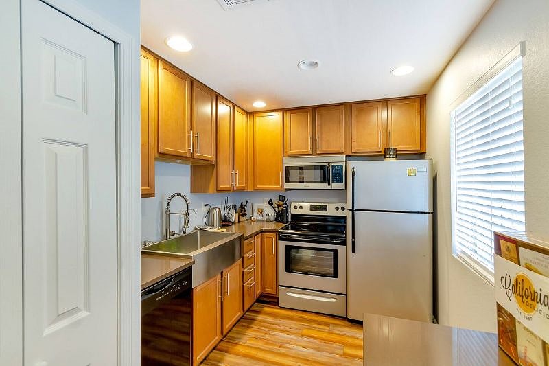 Furnished Finder property 335592_1 photo 5