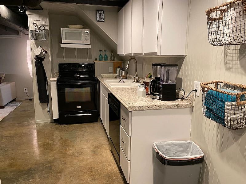 Furnished Finder property 335630_1 photo 10