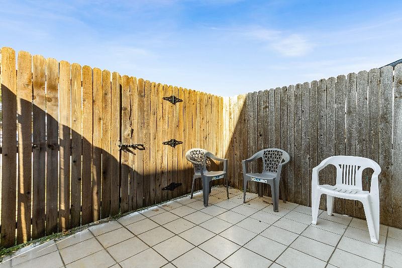Furnished Finder property 335633_1 photo 17