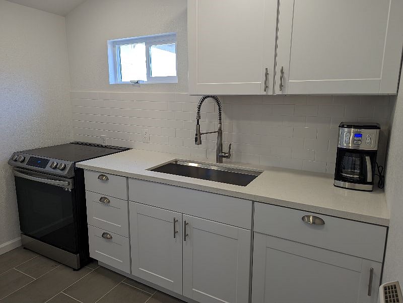 Furnished Finder property 335668_1 photo 7