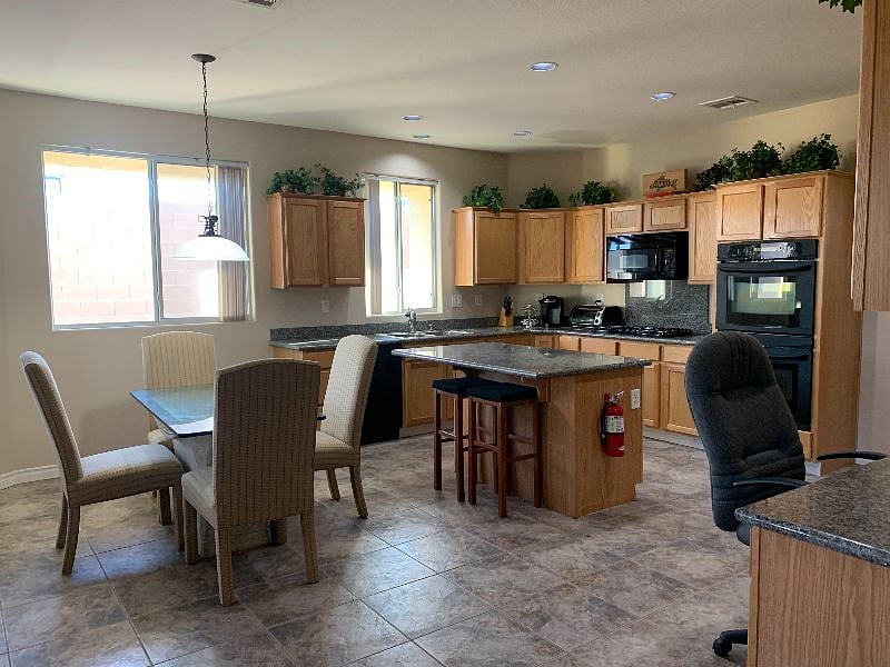 Furnished Finder property 335807_1 photo 7