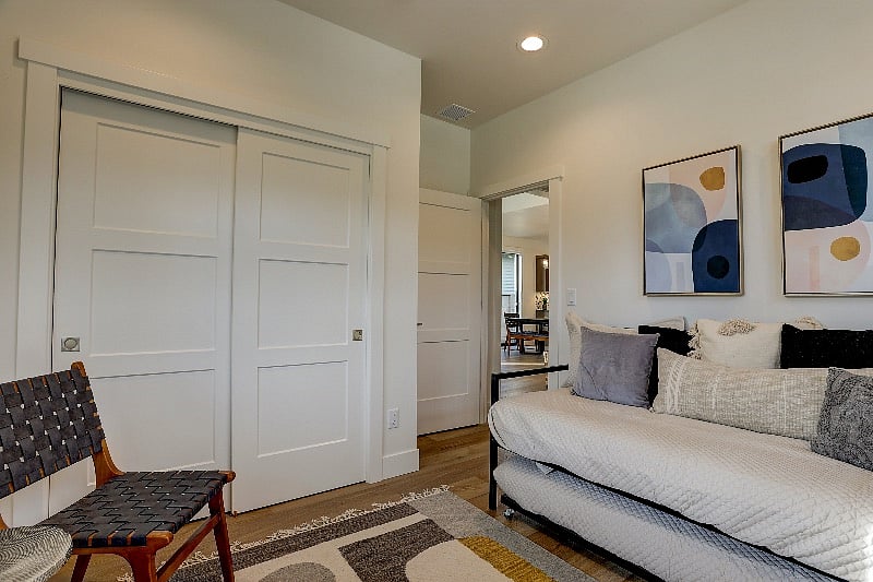 Furnished Finder property 335884_1 photo 23