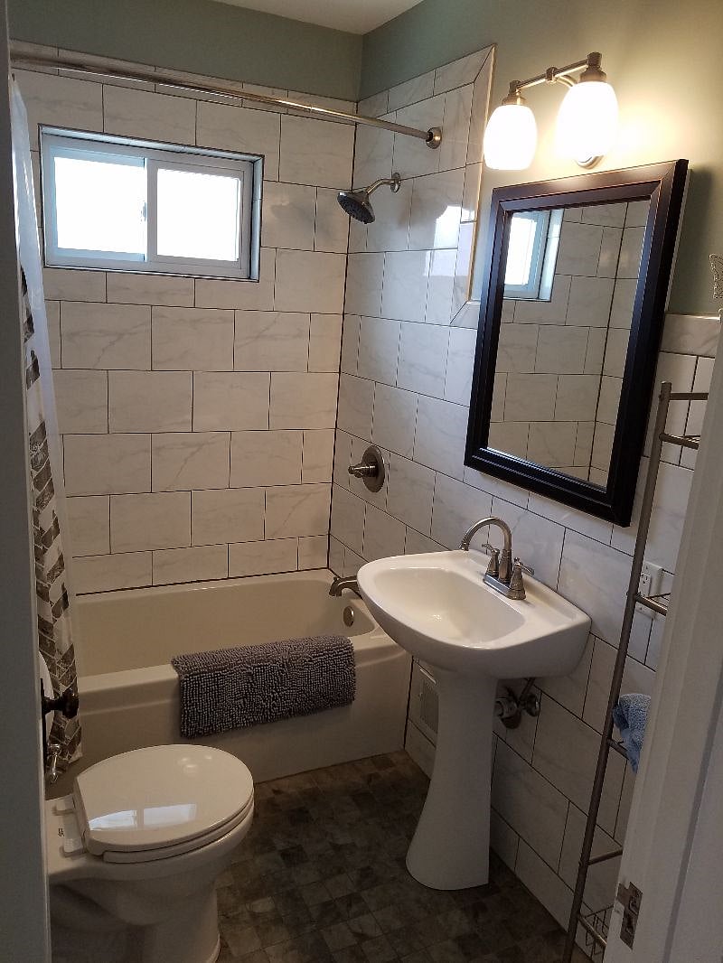 Main Floor Bathroom