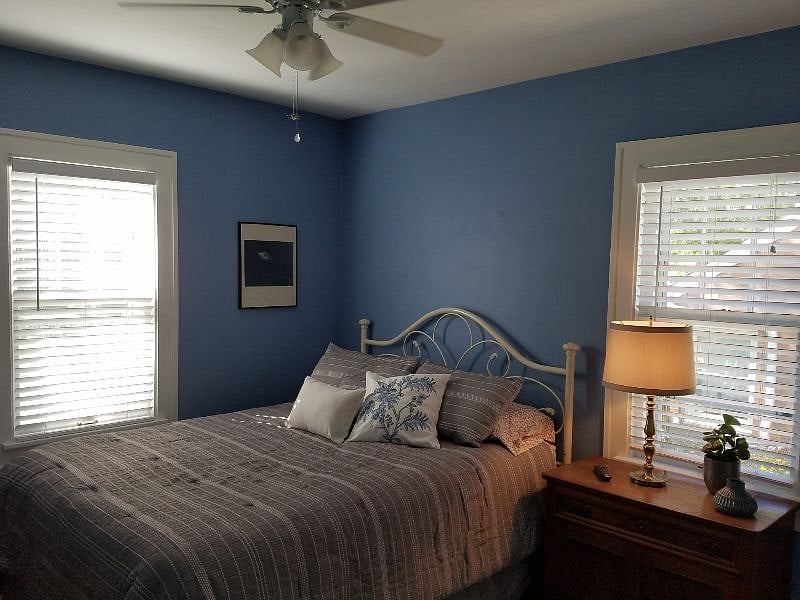 Front Bedroom (Queen Bed)