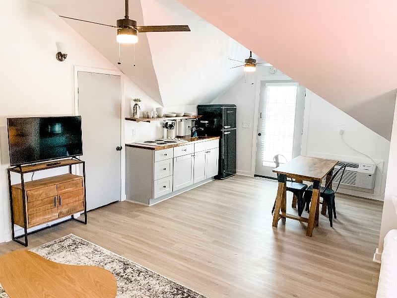 Furnished Finder property 335927_1 photo 3