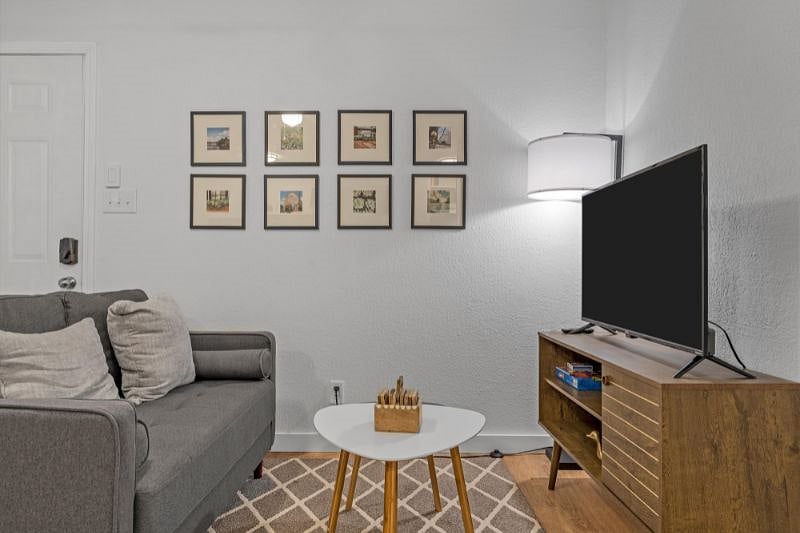 Furnished Finder property 335931_1 photo 7