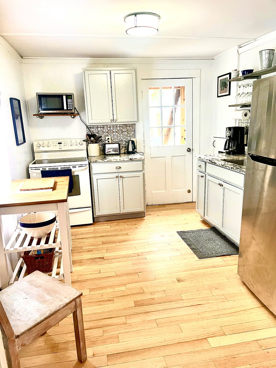 Furnished Finder property 335943_1 photo 11