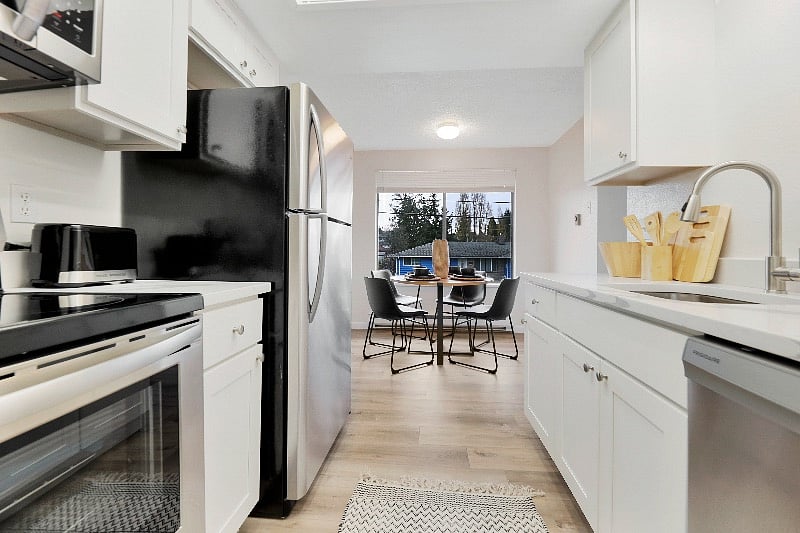 Furnished Finder property 335974_1 photo 12