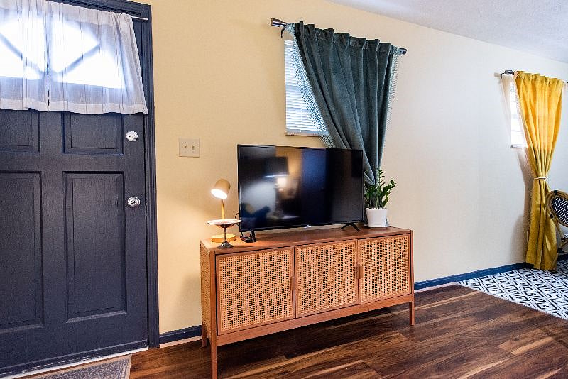 Furnished Finder property 335976_2 photo 13