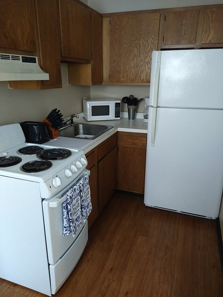 Furnished Finder property 335984_1 photo 3